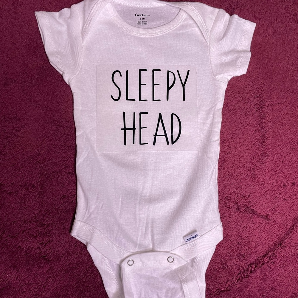 🥳 HOST PICK🥳 Sleepy head onesie nwot